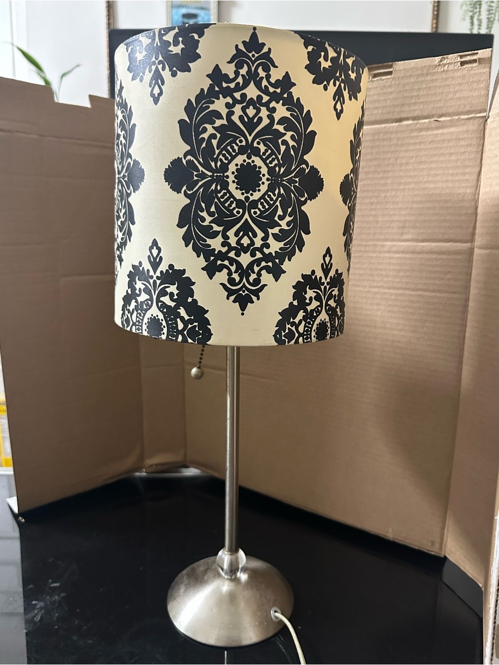 Classic Black and Cream Damask Table Lamp - Unbranded